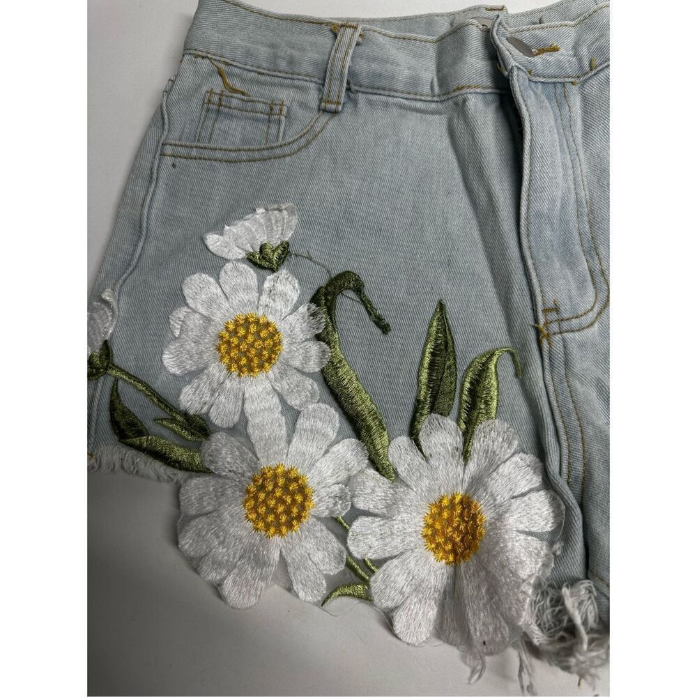 36Point5 Embroidery Denim Shorts Hippie High Waist Floral Bottoms Size L Y2K - Picture 2 of 11